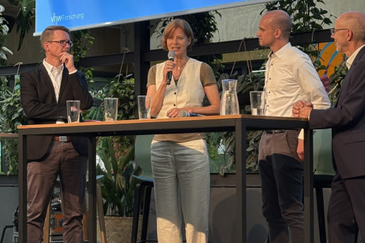 Teilnehmende des Podiumgesprächs_„Boden gut machen – Chancen und Zielkonflikte einer gemeinwohlorientierten Liegenschaftspolitik“